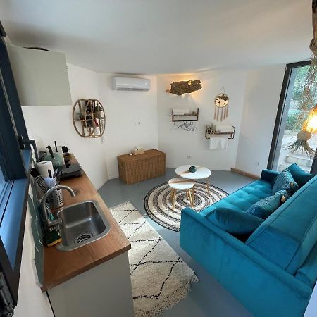 Bulle De Detente Avec Jacuzzi Saint-Martin-de-Londres ภายนอก รูปภาพ