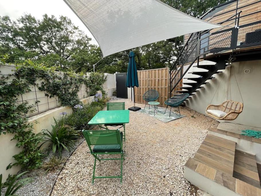 Bulle De Detente Avec Jacuzzi Saint-Martin-de-Londres ภายนอก รูปภาพ