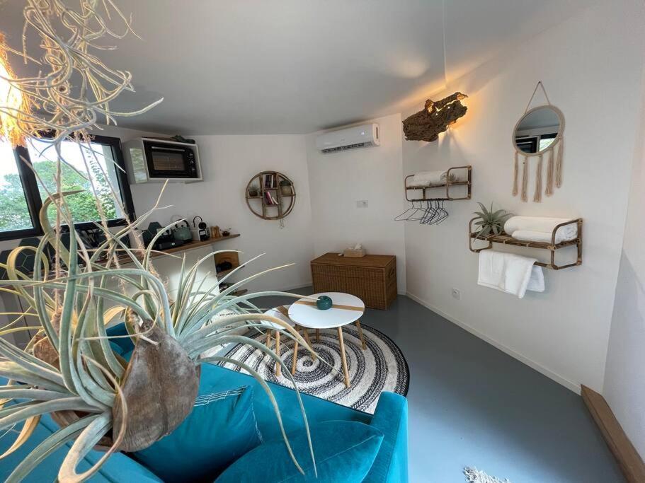 Bulle De Detente Avec Jacuzzi Saint-Martin-de-Londres ภายนอก รูปภาพ