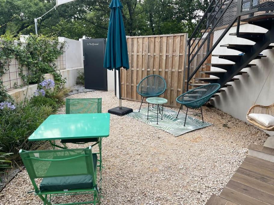 Bulle De Detente Avec Jacuzzi Saint-Martin-de-Londres ภายนอก รูปภาพ